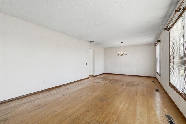 2754 Prairie Ridge Road, Ozark, MO 65721