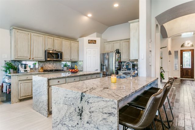6004 Grand Meadow Lane, Flower Mound, TX 75028