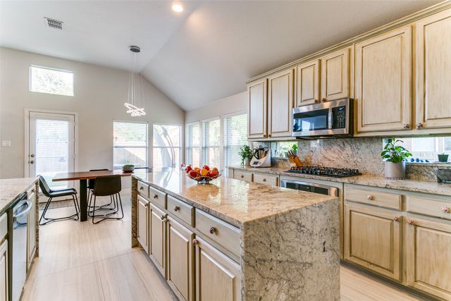 6004 Grand Meadow Lane, Flower Mound, TX 75028