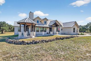 101 Lucky, Bandera, TX 78003