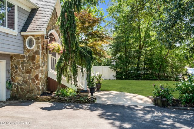 23 Layton Avenue, Pine Beach, NJ 08741
