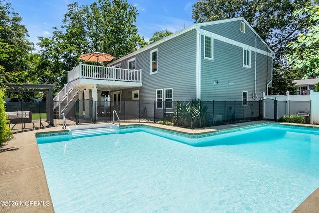 23 Layton Avenue, Pine Beach, NJ 08741