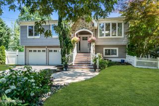 23 Layton Avenue, Pine Beach, NJ 08741