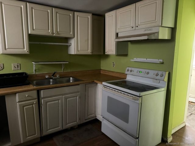 54 Agnes Street, Bridgeport, CT 06606