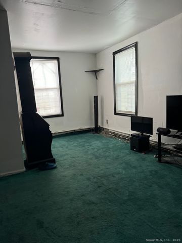 54 Agnes Street, Bridgeport, CT 06606