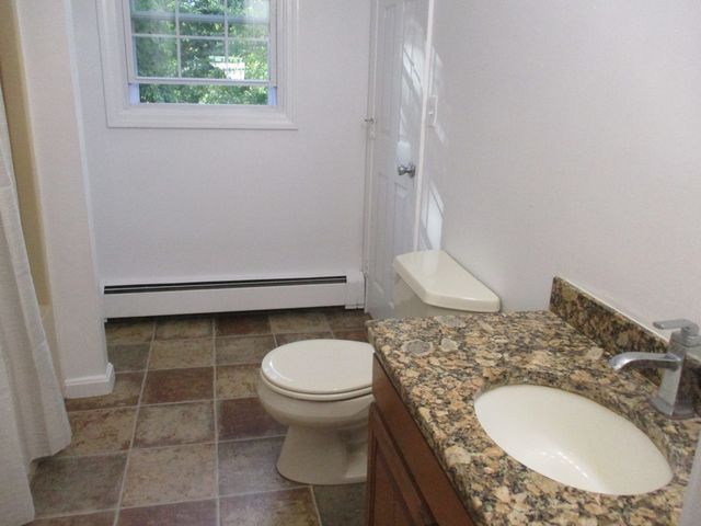 202 Heritage Ln 202, Auburn, MA 01501