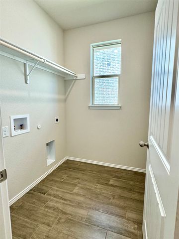 347 Freestall Drive, Midlothian, TX 76065