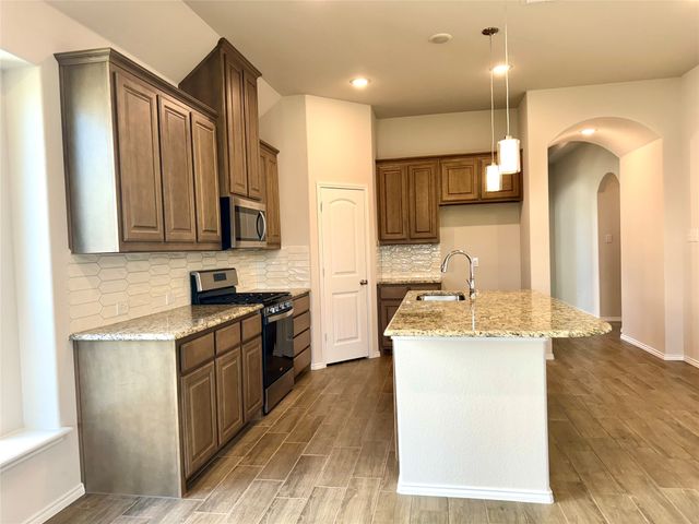 347 Freestall Drive, Midlothian, TX 76065