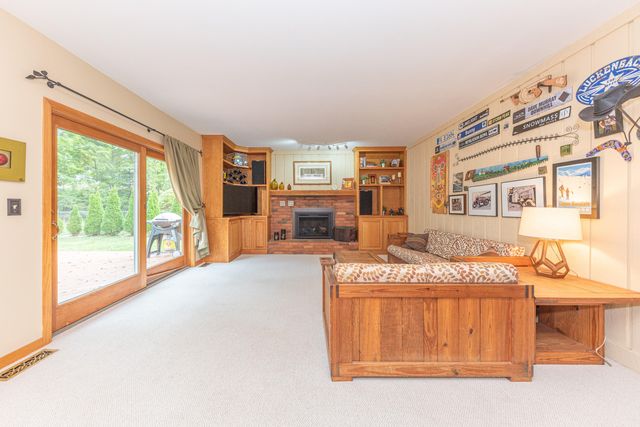 3593 Frederick Drive, Ann Arbor, MI 48105