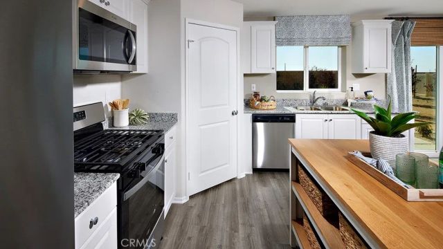 14985 Coppola Street, Adelanto, CA 92301