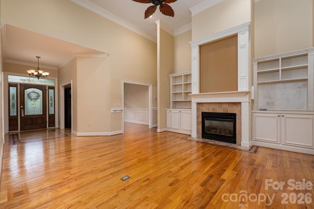 116 28th Avenue NW, Hickory, NC 28601