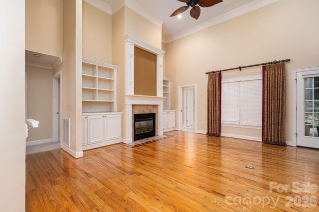 116 28th Avenue NW, Hickory, NC 28601