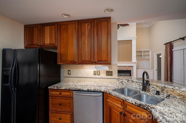 116 28th Avenue NW, Hickory, NC 28601