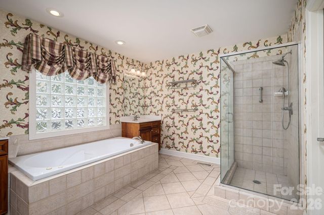 116 28th Avenue NW, Hickory, NC 28601