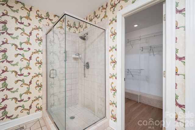 116 28th Avenue NW, Hickory, NC 28601
