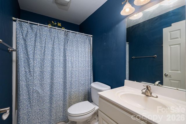 116 28th Avenue NW, Hickory, NC 28601