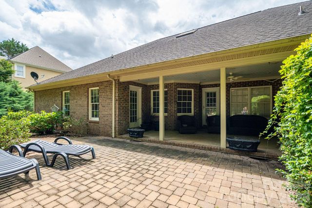 116 28th Avenue NW, Hickory, NC 28601