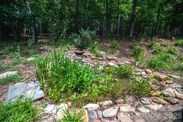 116 28th Avenue NW, Hickory, NC 28601