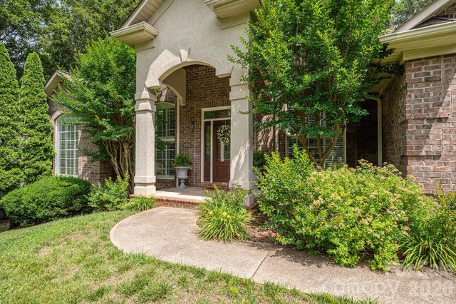 116 28th Avenue NW, Hickory, NC 28601