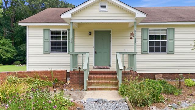 3805 Manor Drive, Clayton, NC 27520