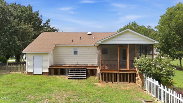3805 Manor Drive, Clayton, NC 27520