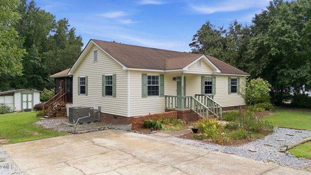 3805 Manor Drive, Clayton, NC 27520