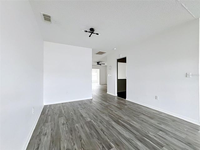 1620 BENTWOOD DRIVE, Sun City Center, FL 33573