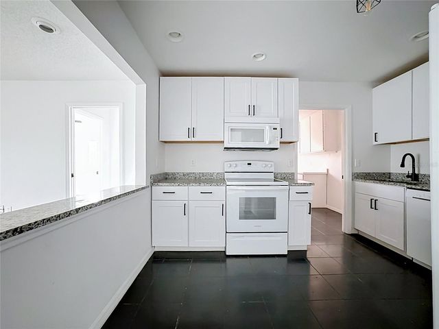1620 BENTWOOD DRIVE, Sun City Center, FL 33573