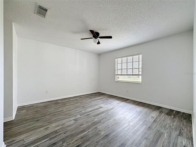 1620 BENTWOOD DRIVE, Sun City Center, FL 33573