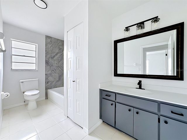 1620 BENTWOOD DRIVE, Sun City Center, FL 33573