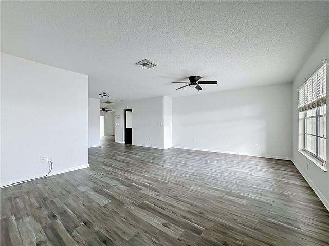 1620 BENTWOOD DRIVE, Sun City Center, FL 33573
