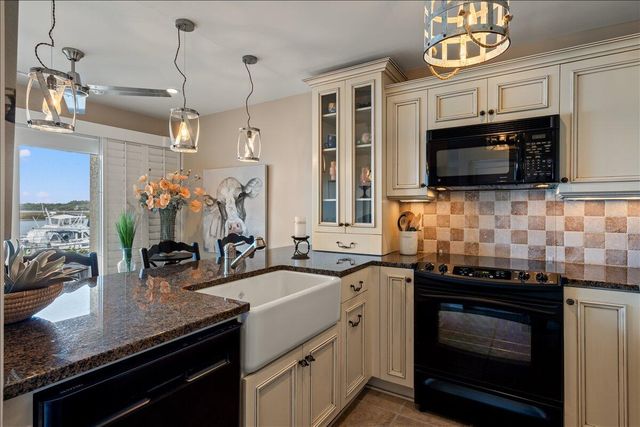 1949 Marsh Oak Lane, Seabrook Island, SC 29455