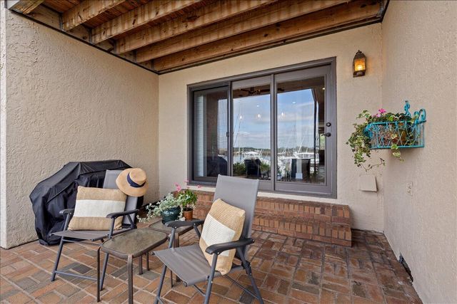 1949 Marsh Oak Lane, Seabrook Island, SC 29455