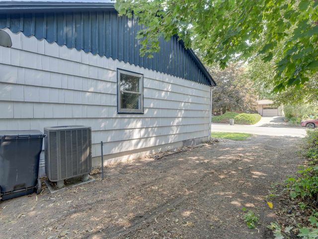 310 N 6th St, Cheney, WA 99004