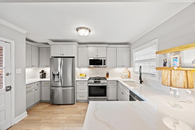 428 Henry Clay Boulevard, Lexington, KY 40502