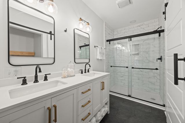 428 Henry Clay Boulevard, Lexington, KY 40502