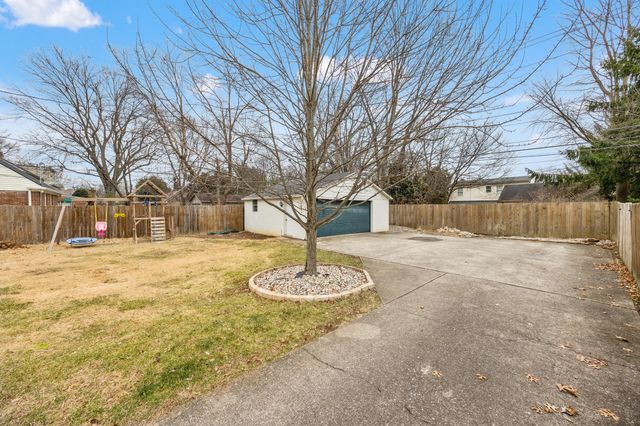 428 Henry Clay Boulevard, Lexington, KY 40502