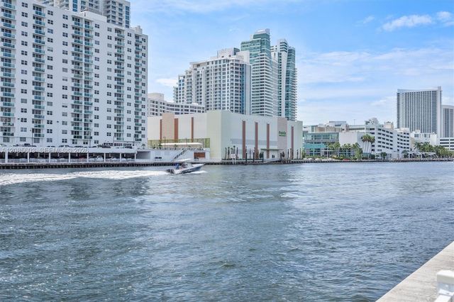 1000 Parkview Drive 220, Hallandale Beach, FL 33009