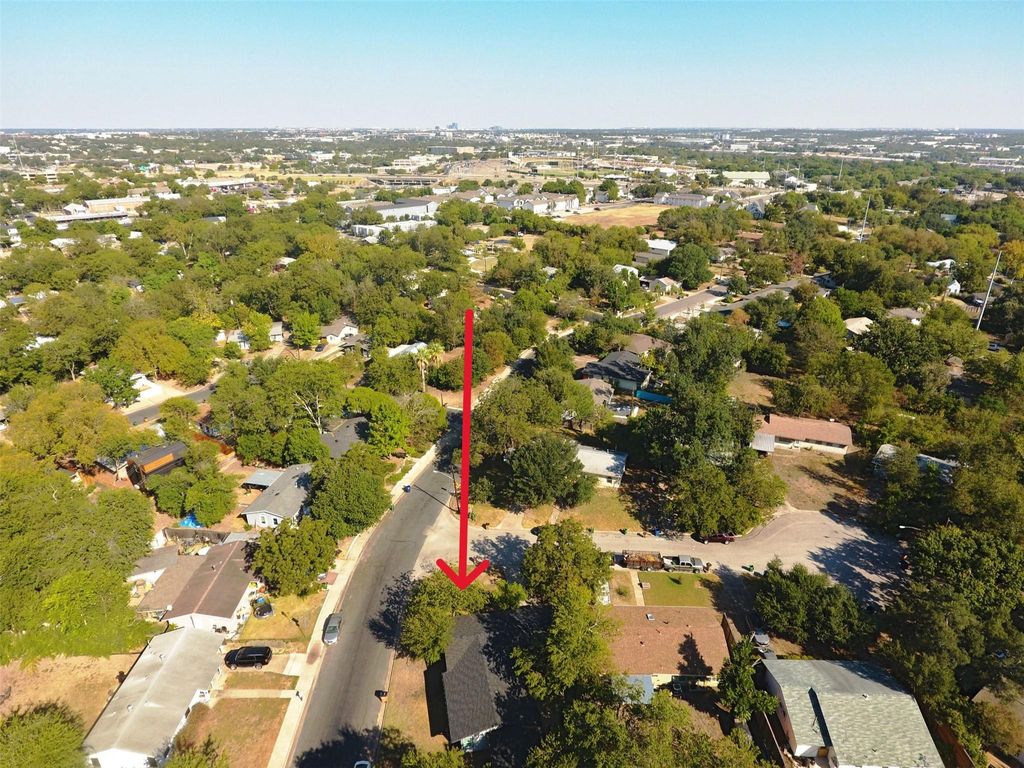 2101 Benwick CIR A, Austin, TX 78723