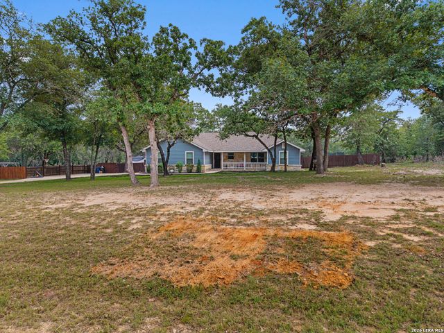 197 CIBOLO RIDGE DR, La Vernia, TX 78121