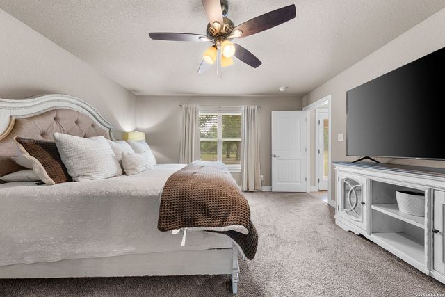197 CIBOLO RIDGE DR, La Vernia, TX 78121