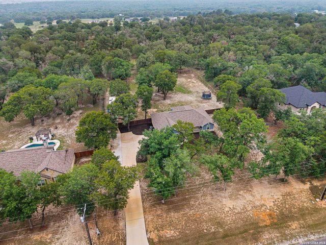 197 CIBOLO RIDGE DR, La Vernia, TX 78121