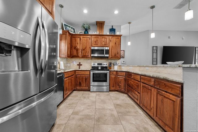 197 CIBOLO RIDGE DR, La Vernia, TX 78121