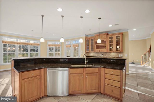 8220 WATERSIDE CT, Fort Washington, MD 20744