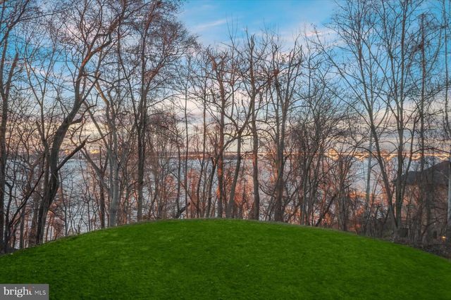 8220 WATERSIDE CT, Fort Washington, MD 20744