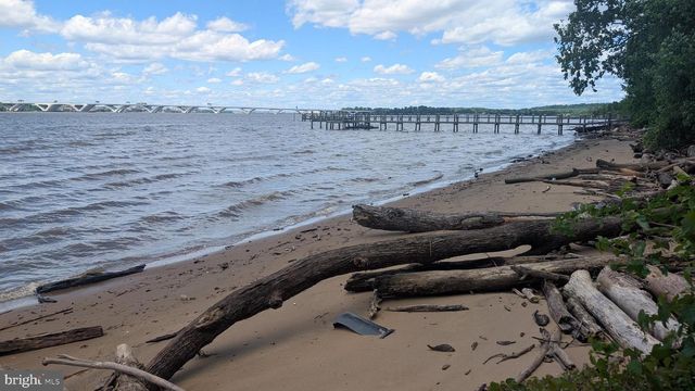 8220 WATERSIDE CT, Fort Washington, MD 20744