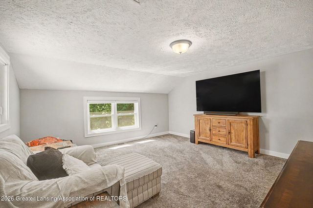 211 Russell Street, Grand Ledge, MI 48837