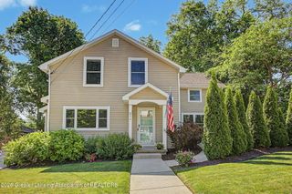 211 Russell Street, Grand Ledge, MI 48837