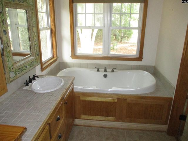 348 Tombfield Road, Camden, SC 29020