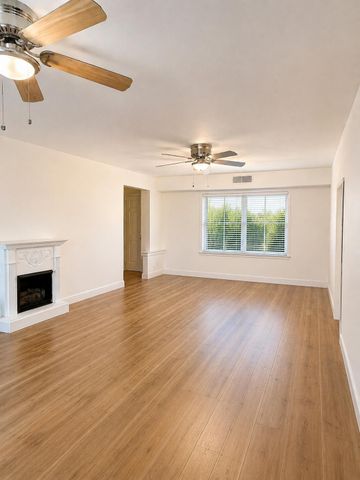 5570 Tamberlane Circle 331, Palm Beach Gardens, FL 33418